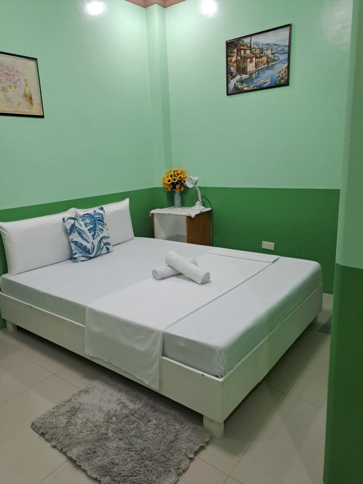 Ocean View Lodging House Oslob Buitenkant foto